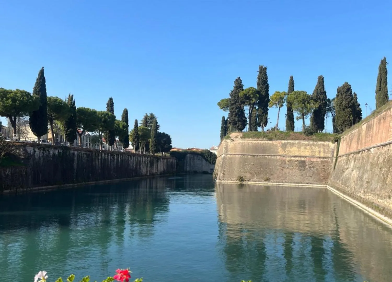 Garda Art&Lake Peschiera del Garda 0*,  Itálie