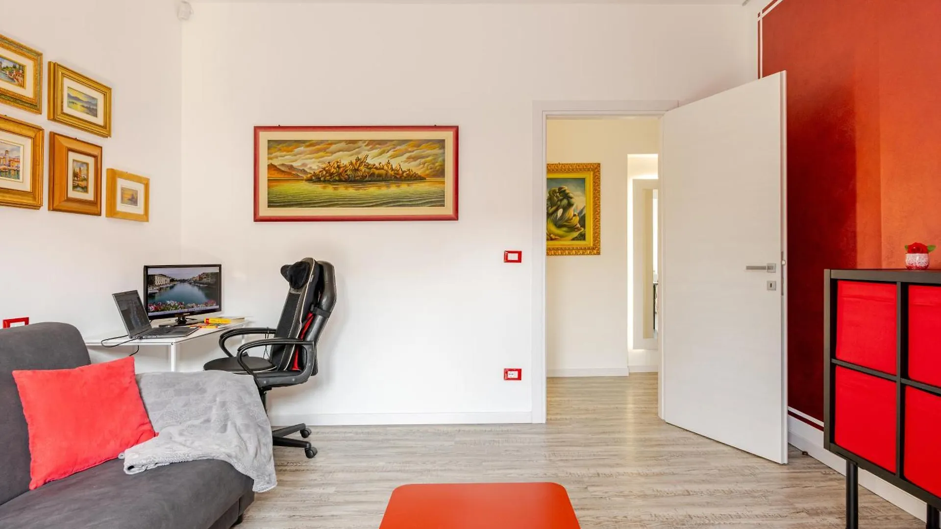 Garda Art&Lake Peschiera del Garda 0*,